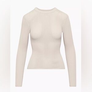 Aritzia Babaton Sculpt Knit Waldorf Longsleeve - Matte Pearl